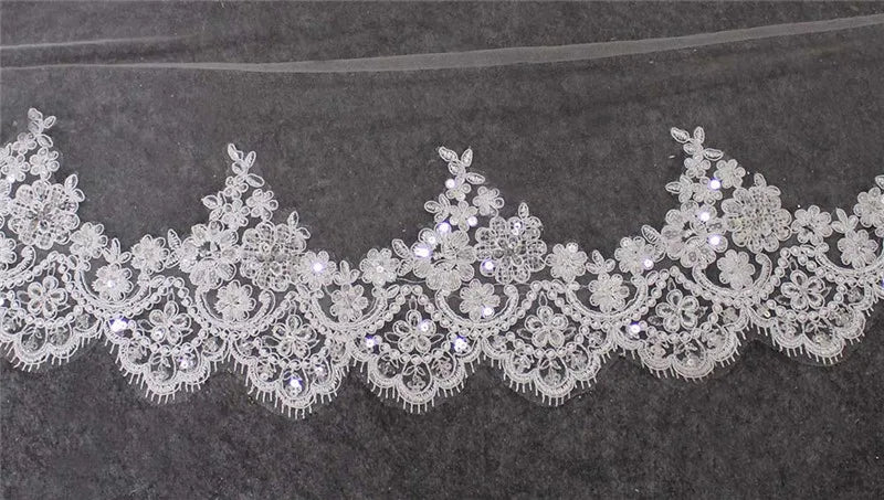 Short Lace Wedding Veil with Comb Bling Sequins Lace One Layer Bridal Veil White Ivory Veil for Bride Welon