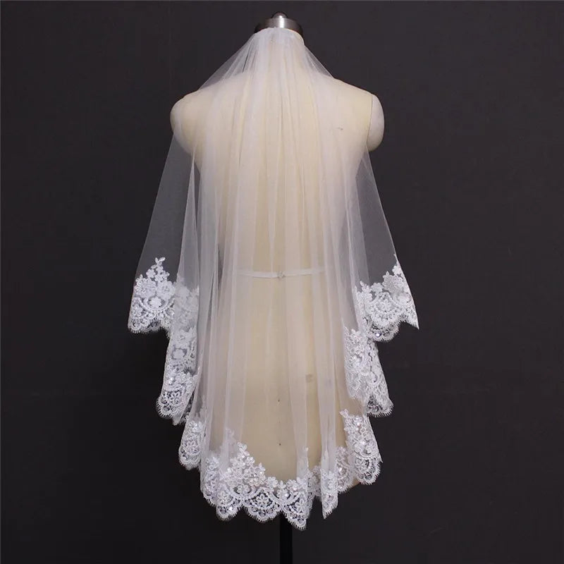 Short Lace Wedding Veil with Comb Bling Sequins Lace One Layer Bridal Veil White Ivory Veil for Bride Welon