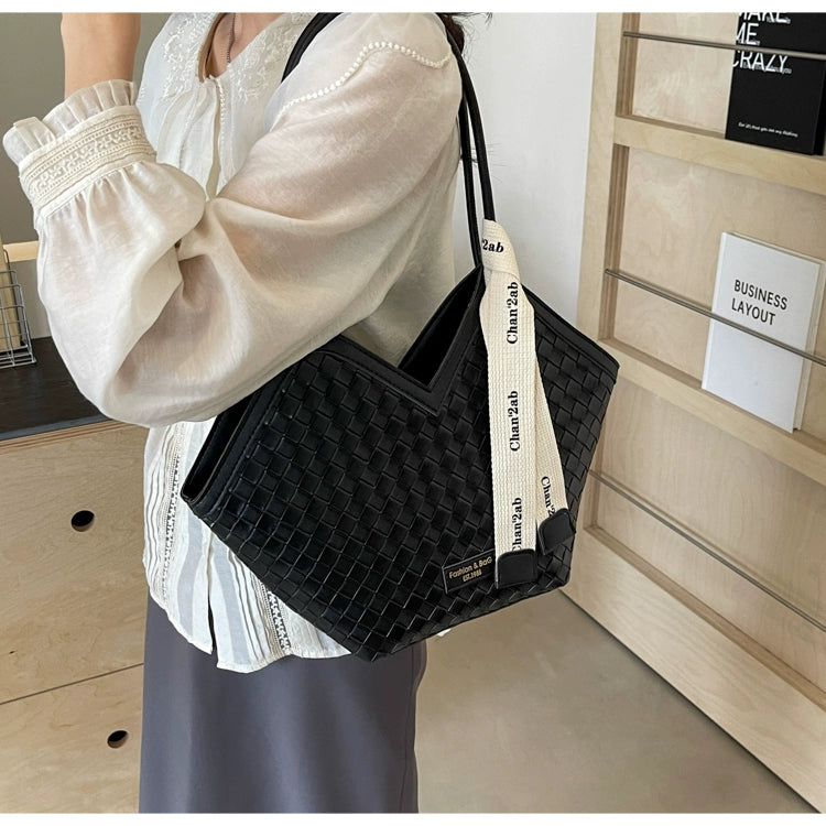 Fancy Western Style Large Capacity Bag Female 2024 New Arrival Autumn Springtide Flow Woven Shoulder Bag Commuter Tote