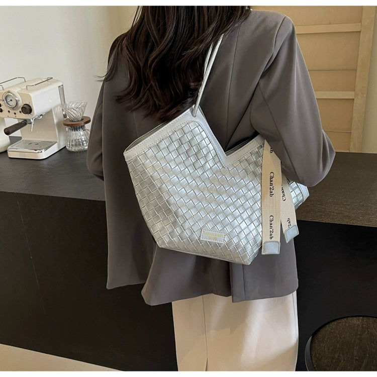 Fancy Western Style Large Capacity Bag Female 2024 New Arrival Autumn Springtide Flow Woven Shoulder Bag Commuter Tote