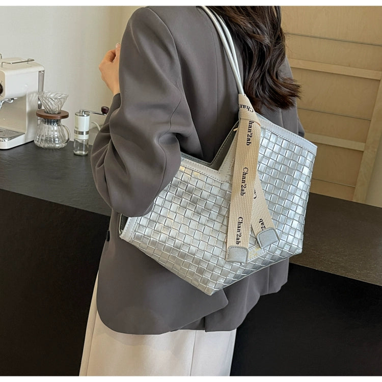 Fancy Western Style Large Capacity Bag Female 2024 New Arrival Autumn Springtide Flow Woven Shoulder Bag Commuter Tote