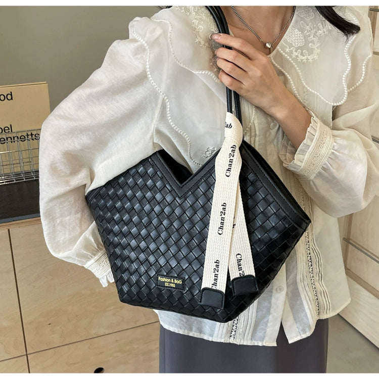 Fancy Western Style Large Capacity Bag Female 2024 New Arrival Autumn Springtide Flow Woven Shoulder Bag Commuter Tote