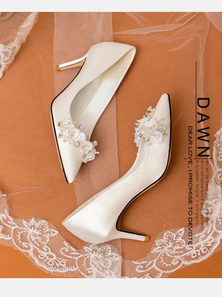 Wedding Shoes Women's 2024 Main Wedding Dress White High Heels Burgundy Xiuhe Bridal Shoes Mid Heel Plus Size Single Shoes