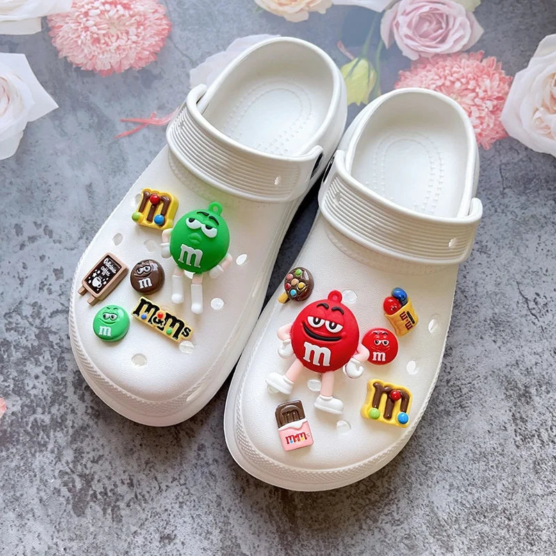 Whole Set Hot Sale DIY Hole Shoes Charms for Cute Cartoon Handmade Charms Designer Quality Garden Shoe Decoration Girl Gift