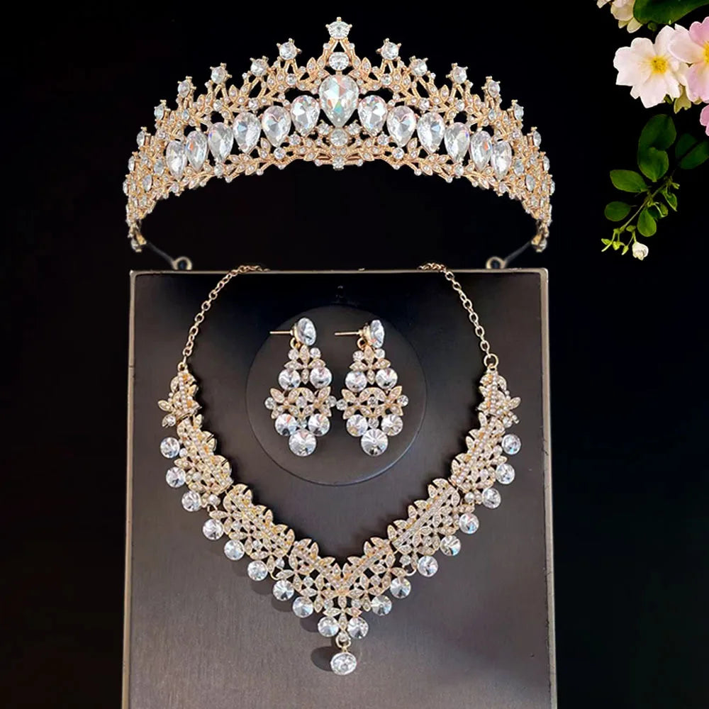 Bridal headwear, crown, three piece set, wedding necklace, earrings, crystal set, European and American wedding accessories
