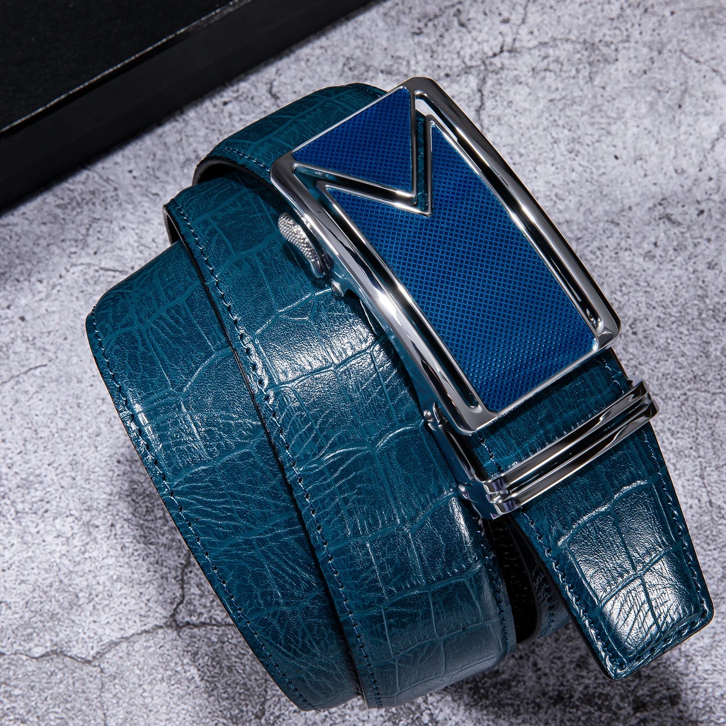 High Quality Mens Belts Black Brown Blue White Green Leather Straps Casual Gold Automatic Buckles Waistband Belt for Men Wedding