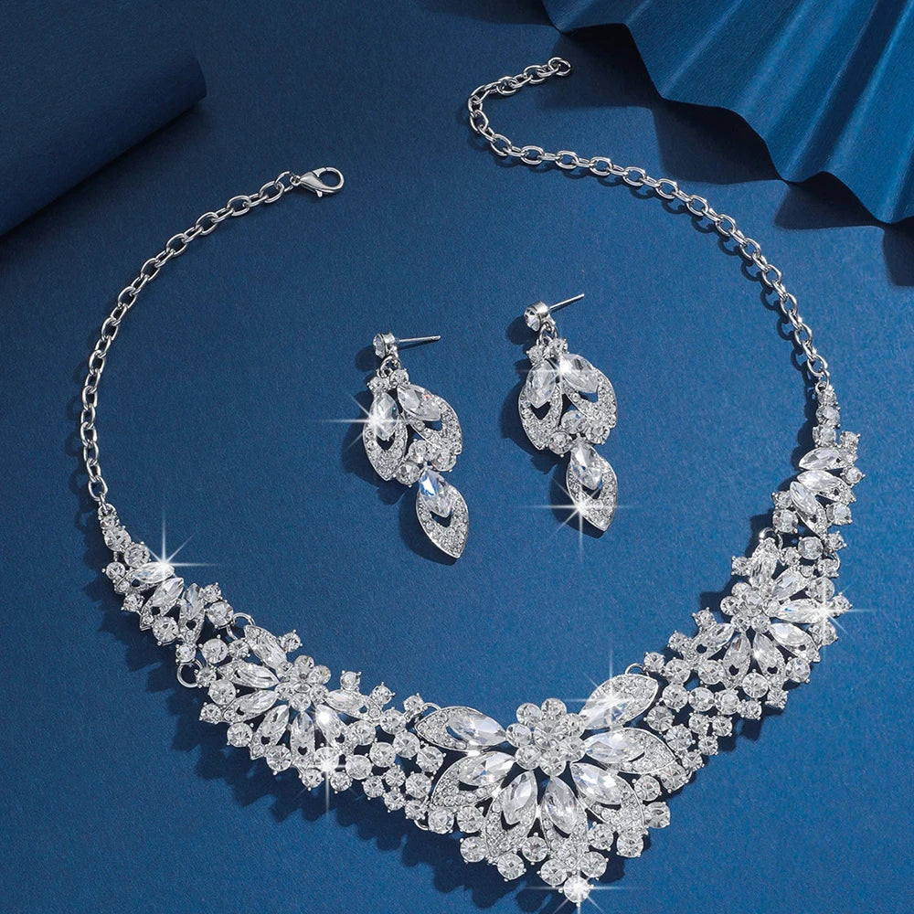 Wedding Bride Necklace Earrings Set Luxurious Simple Flower Rhinestone Clavicle Chain Necklace Eardrop Party Banquet Accessories
