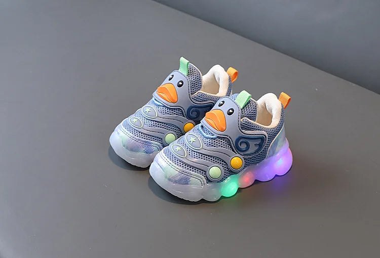 Baby Shoes with Lights on Women New Breathable Mesh Soft Soled Baby Walking Shoes Children Sports Luminescent Shoes Boy Newborn