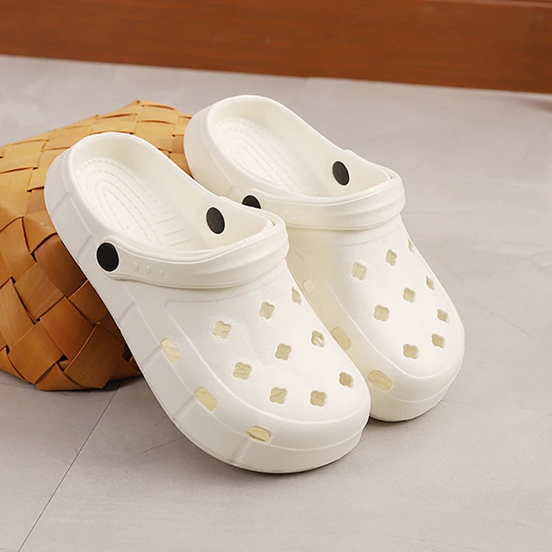 Summer New Women Slippers Sandals Men's Outdoor Casual Shoes Beach Slippers Soft Platform Cartoon Garden Shoes Clogs Slippers