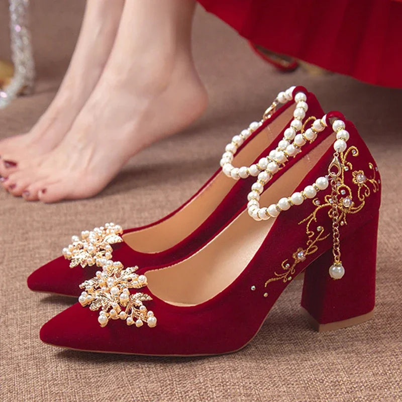 Wedding Shoes Female Footwear Bride Dress New Flower High Flat Floral Pumps Shoes Woman Flats Dress Wedding New Floral Pumps