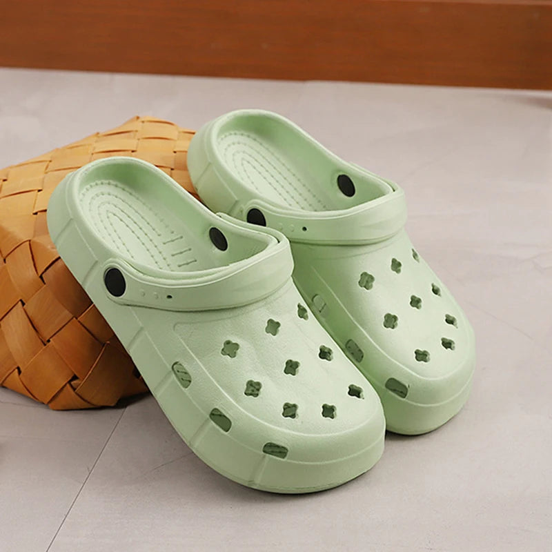 Summer New Women Slippers Sandals Men's Outdoor Casual Shoes Beach Slippers Soft Platform Cartoon Garden Shoes Clogs Slippers