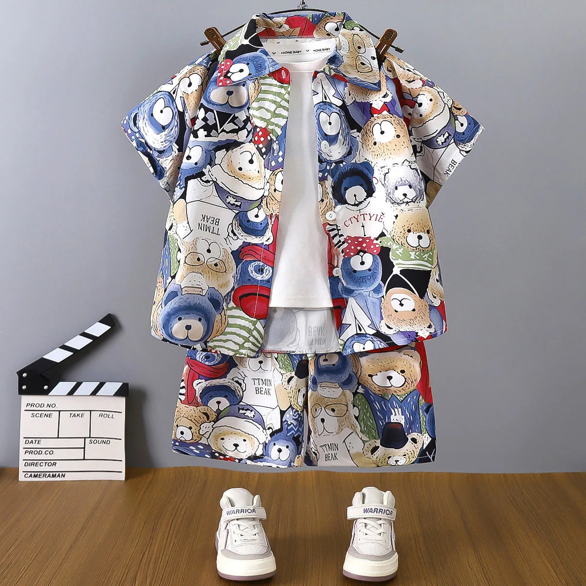 2025 Boys Summer Shirt Set New Casual Short Sleeve and Shorts Hong Kong Style Childrens Clothing Summer Outfit for Kids