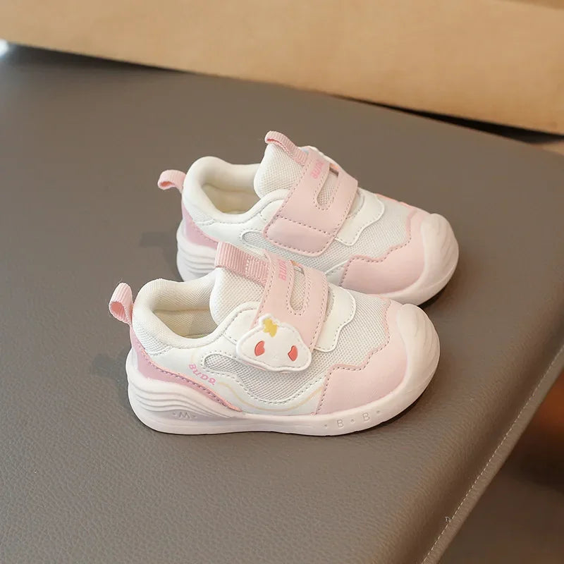 Baby walking shoes 2025 winter and winter new fashionable sports shoes trend soft sole comfortable Velcro cute and versatile