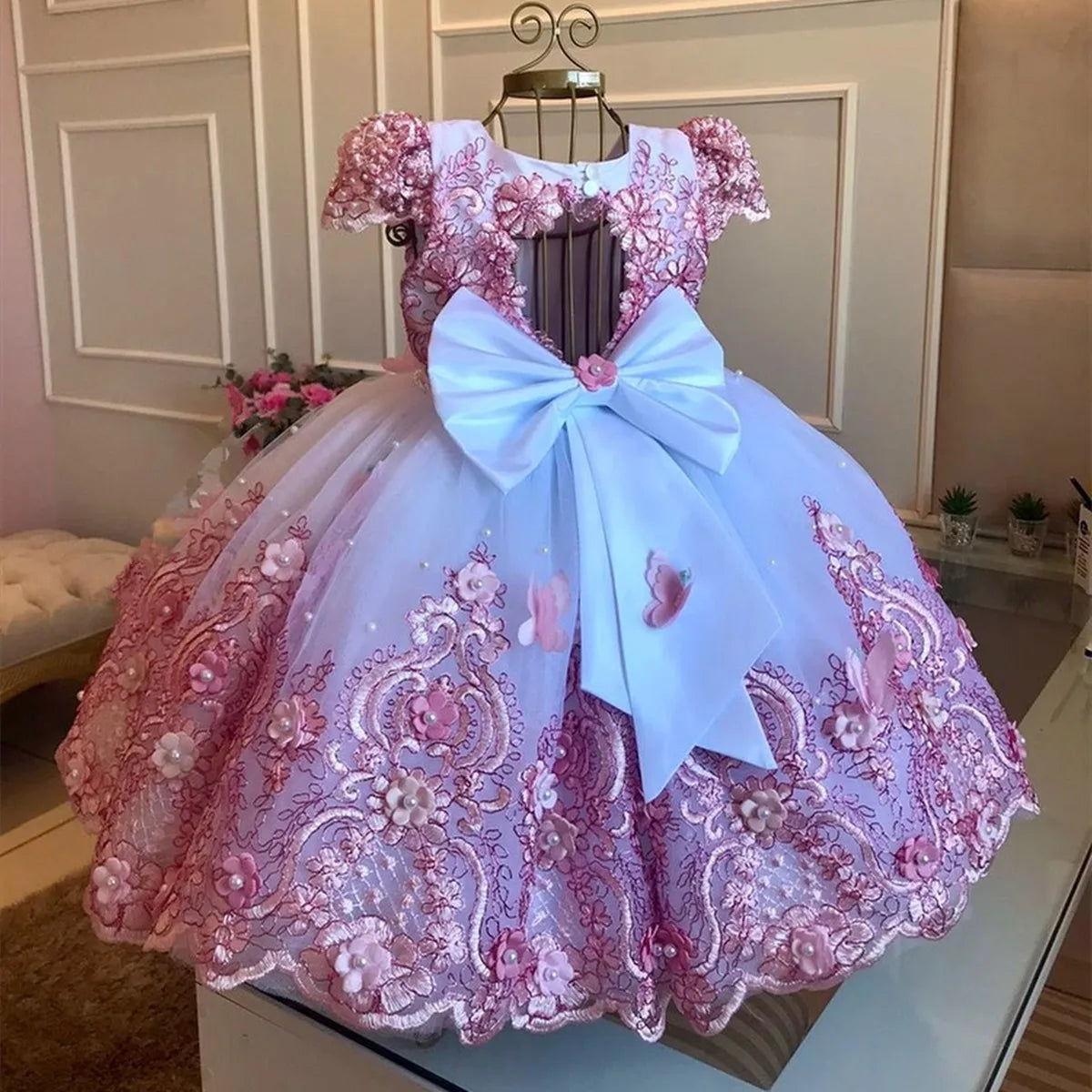 Luxury Baby Girl Birthday Dress Lace Pearls Infant Applique Dress Princess Flower Girl Dress Long Christmas Prom Ball Gown