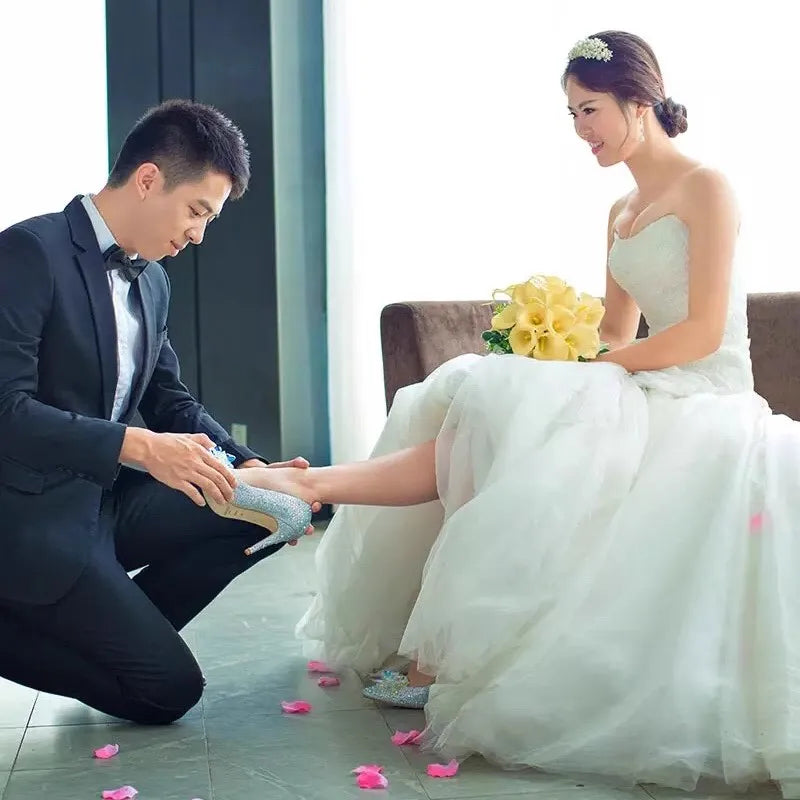Spring and Autumn 2025 New crystal shoes, thin heels, bridal wedding shoes, pointed bridesmaid high heels women shoes pumps