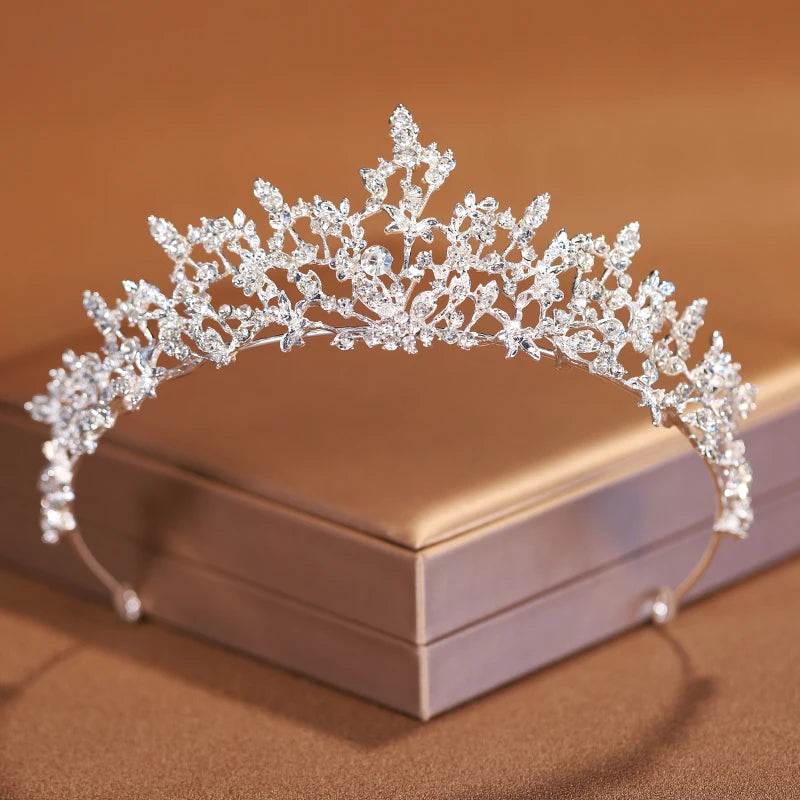 Itacazzo bridal headwear crown, classic Tiras suitable for women's weddings and birthday parties