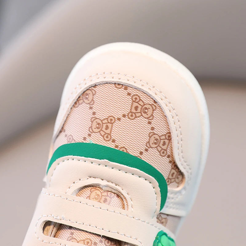 1 pairs Baby Shoes Spring New Baby Soft Sole Versatile kid's Walking Shoes Little Bear Girls Sports Shoes Cartoon Casual Shoes