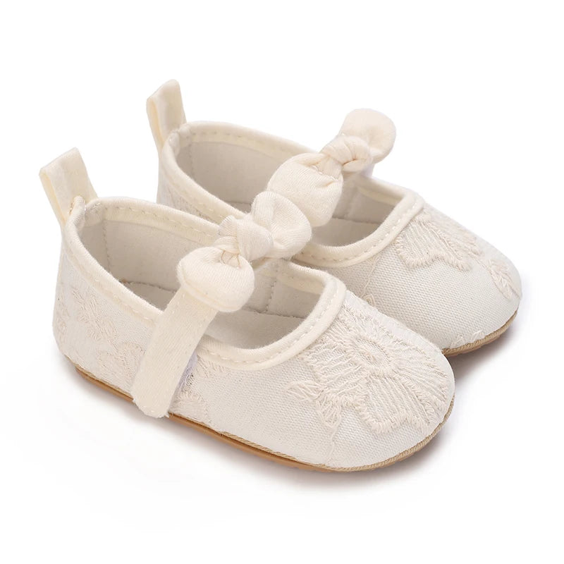 Cute White Lace Baby Girl Princess shoes Baby Moccasins Moccs Shoes Bow Fringe Rubber Soled Non-slip Footwear Crib Shoes