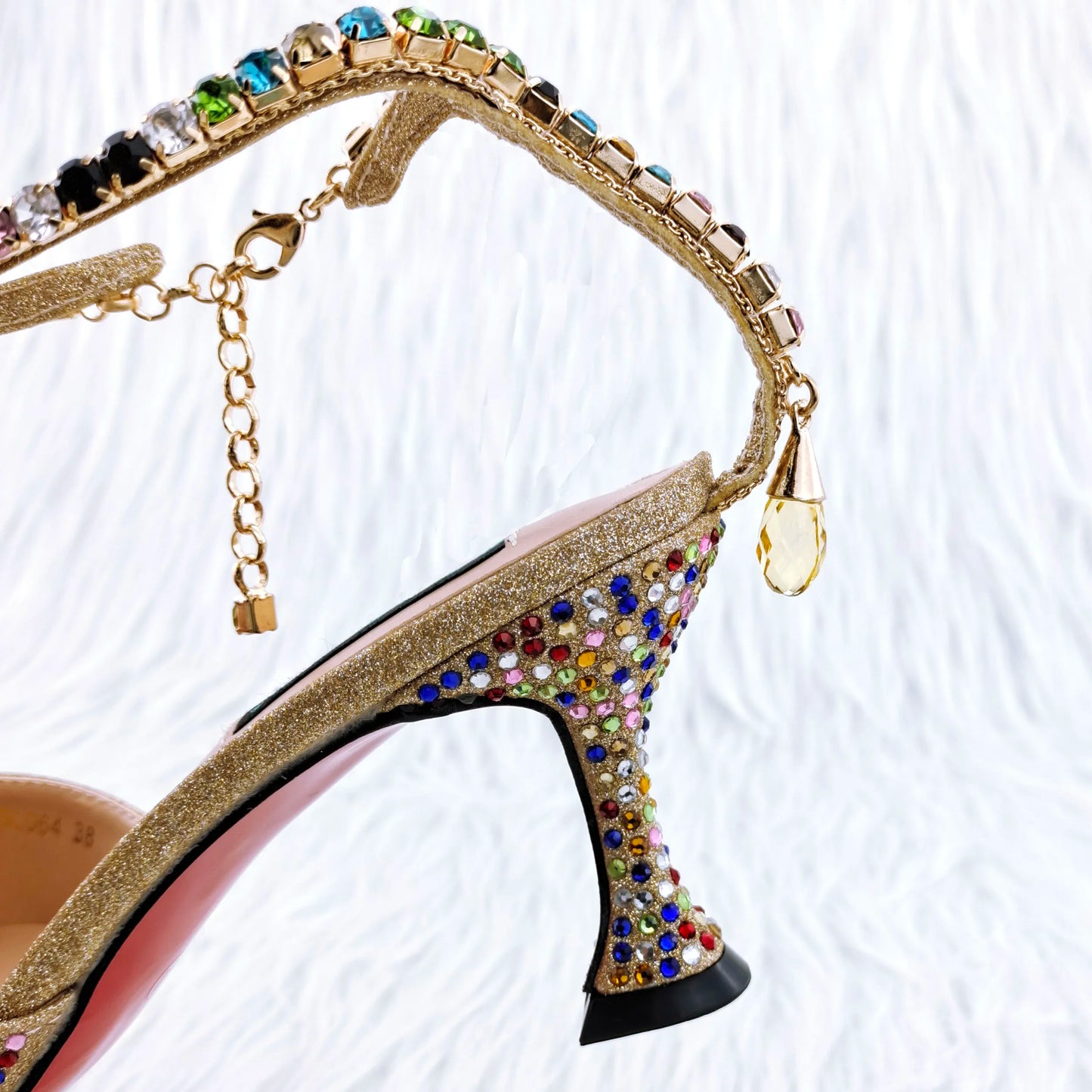 QSGFC New Gold Glitter Fabric Pointed Toe High Heels With A Variety Of Shapes Of Rhinestones Fashion Party Ladies Shoes And Bag