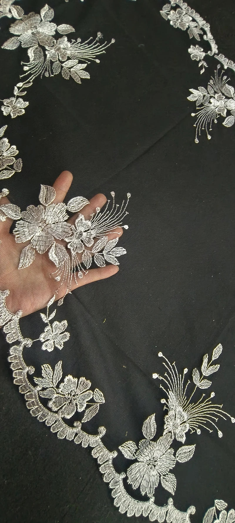 Large Size Half Moon Classic Spanish Style Lace Mantilla Women Head Covering Lace Catholic Veil