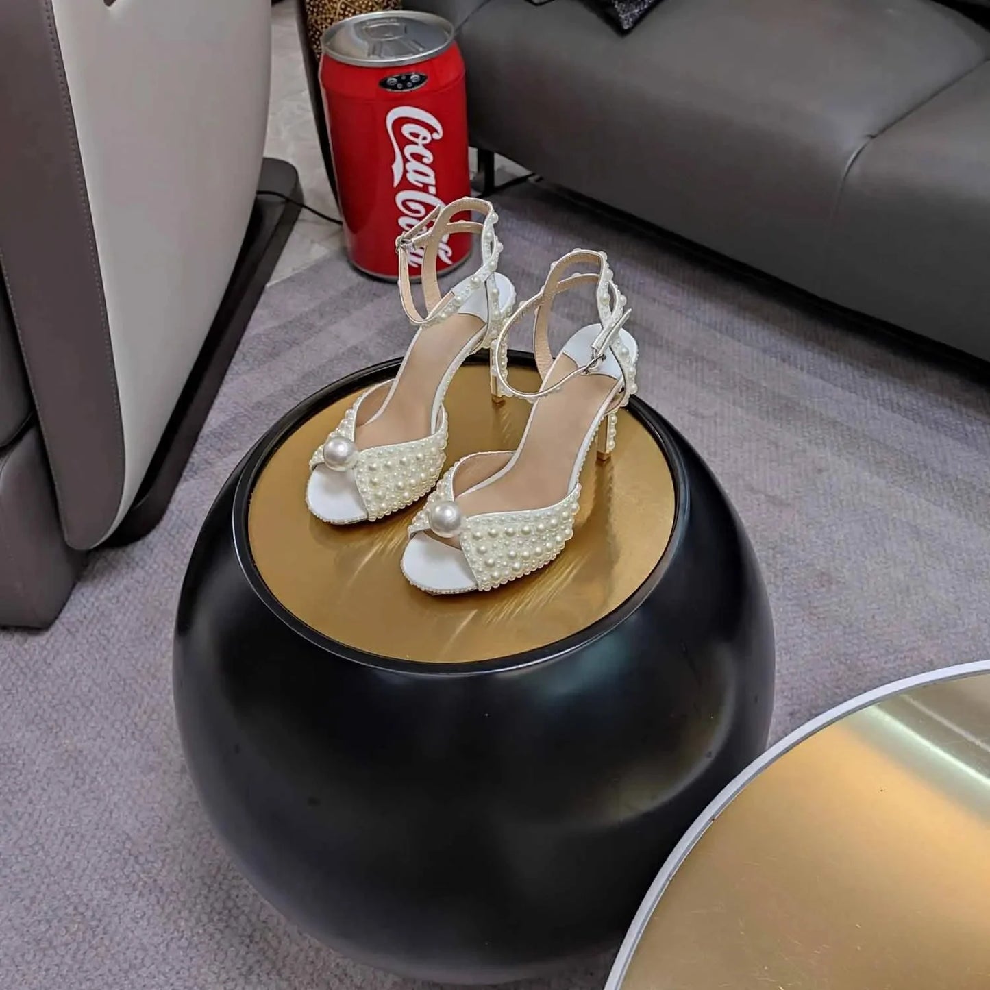 Summer Sandals Classic Women Shoes Round Toe High Heels Pearl Decor Genuine Leather Buckle Strap Women Sandals Sapato Feminino