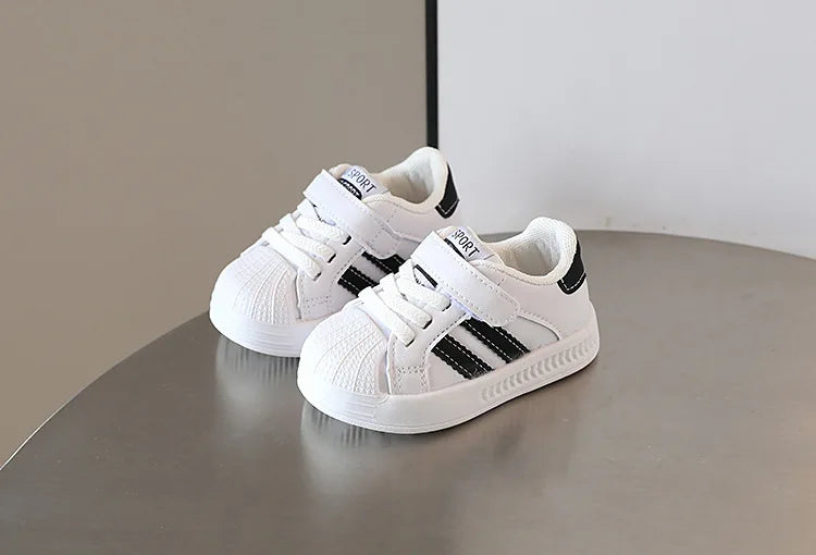 New Baby Shoes Spring Autumn Soft Soled Toddler Shoes Boys Sports Shoes Boys New White Shoes For Girls Breathable Non-slip