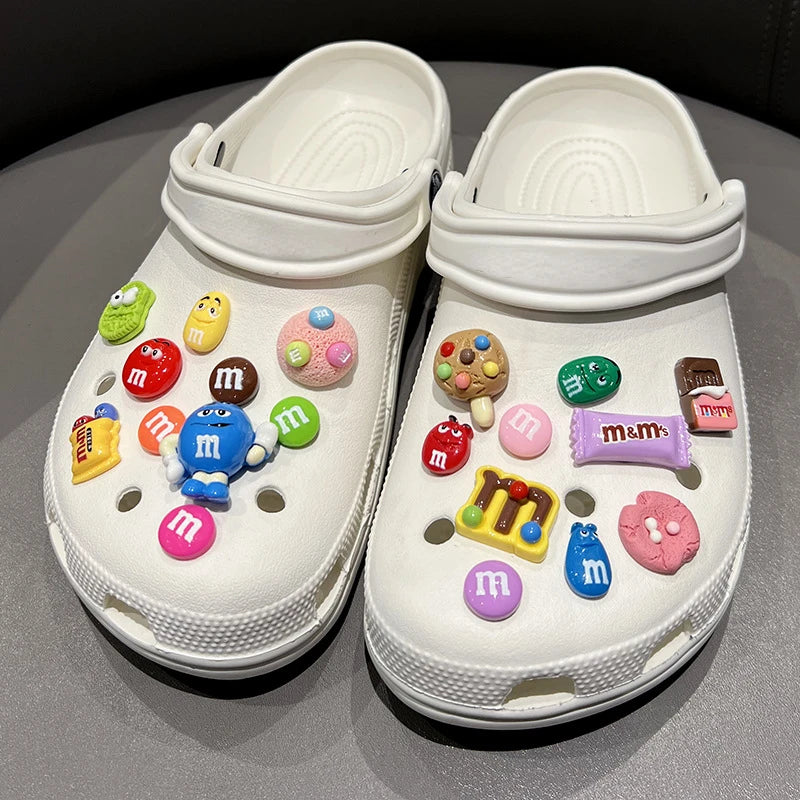 Whole Set Hot Sale DIY Hole Shoes Charms for Cute Cartoon Handmade Charms Designer Quality Garden Shoe Decoration Girl Gift