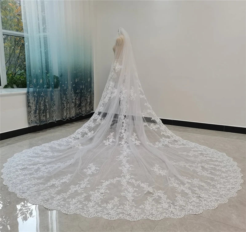 New Pattern Cathedral Length Bridal Veil Lace Veil Wide Veil 1 Layer Wedding Veil Metal Comb Real Photo