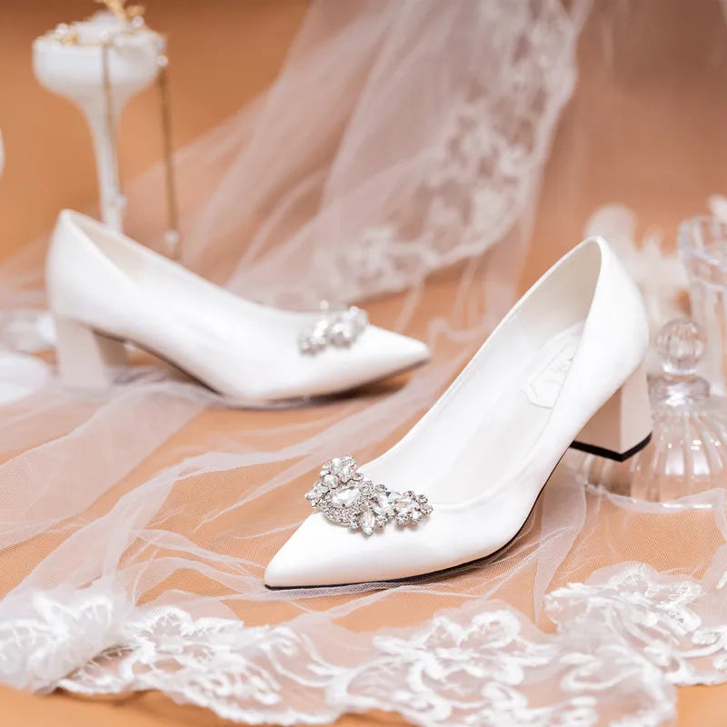 White Wedding Shoes Thick Heel Bridal Shoes Rhinestone Pointed Toe Mid-heel Large Size 41-43 Dress Shoes for Wedding Women Pumps