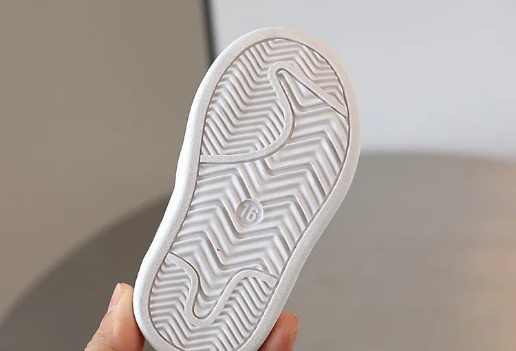 New Baby Shoes Spring Autumn Soft Soled Toddler Shoes Boys Sports Shoes Boys New White Shoes For Girls Breathable Non-slip