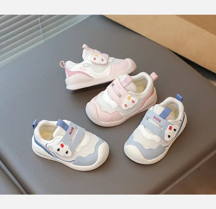Baby walking shoes 2025 winter and winter new fashionable sports shoes trend soft sole comfortable Velcro cute and versatile