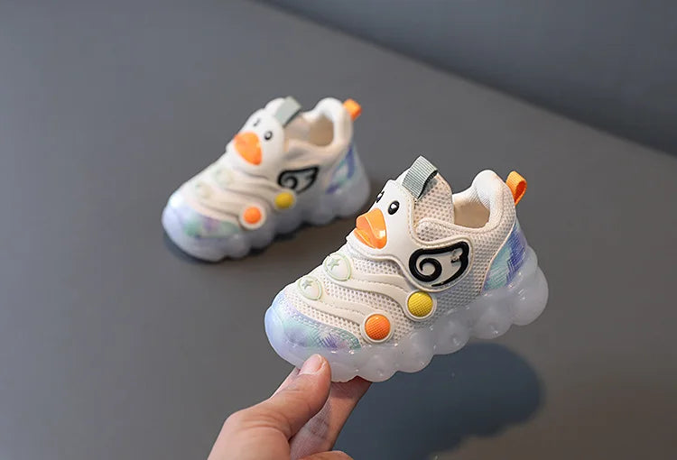 Baby Shoes with Lights on Women New Breathable Mesh Soft Soled Baby Walking Shoes Children Sports Luminescent Shoes Boy Newborn
