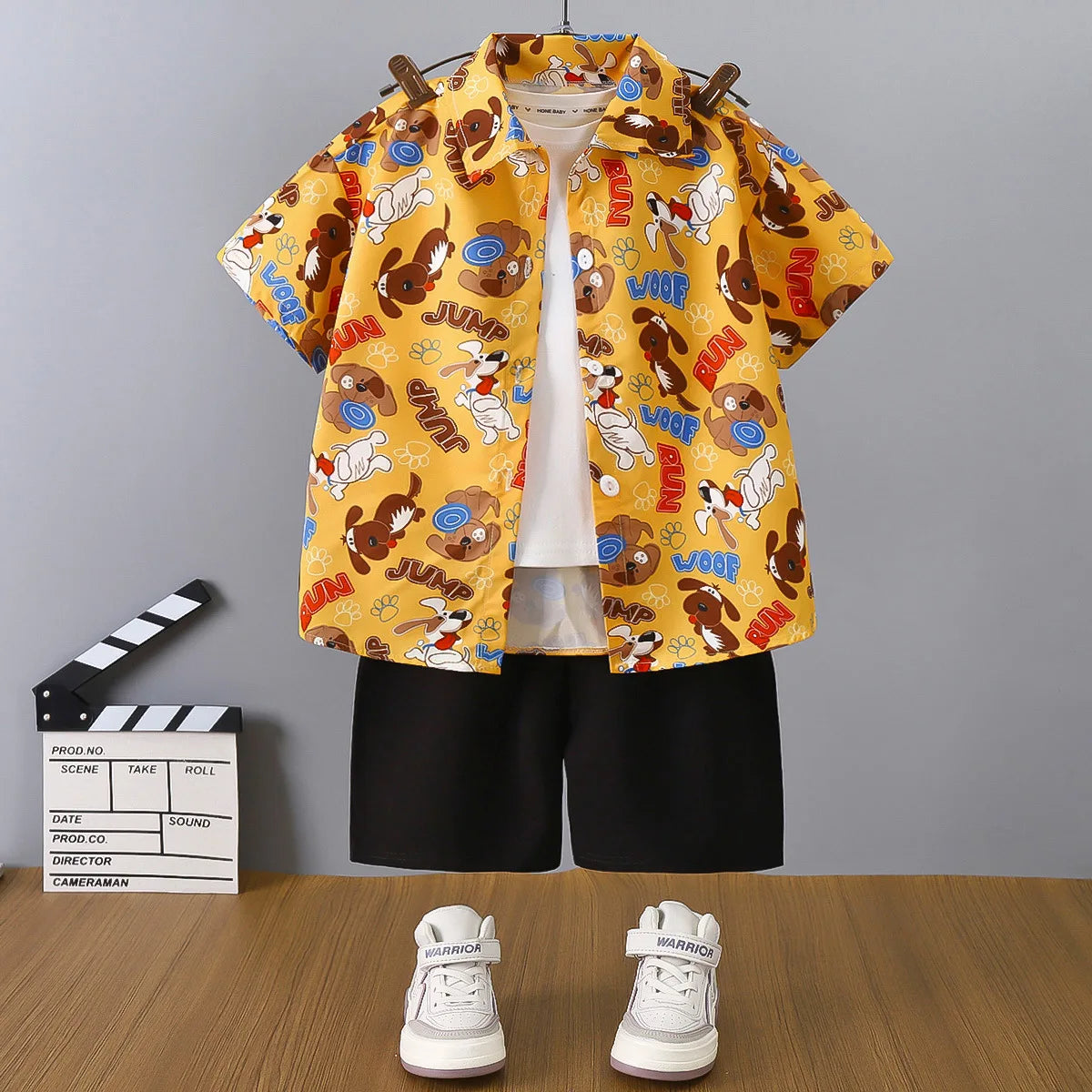 2025 Boys Summer Shirt Set New Casual Short Sleeve and Shorts Hong Kong Style Childrens Clothing Summer Outfit for Kids