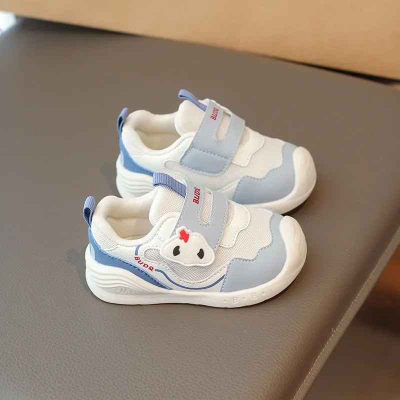 Baby walking shoes 2025 winter and winter new fashionable sports shoes trend soft sole comfortable Velcro cute and versatile