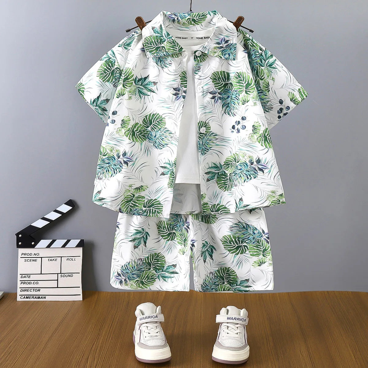2025 Boys Summer Shirt Set New Casual Short Sleeve and Shorts Hong Kong Style Childrens Clothing Summer Outfit for Kids