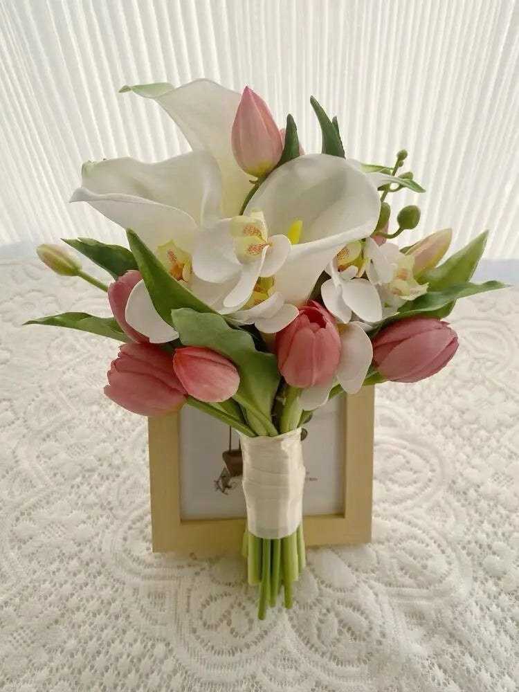 Wedding Bouquet Bridal Artificial Silk Flowers Foam Roses Bouquet Lace Decoration Natural Wedding Flowers