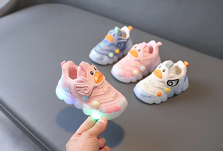Baby Shoes with Lights on Women New Breathable Mesh Soft Soled Baby Walking Shoes Children Sports Luminescent Shoes Boy Newborn