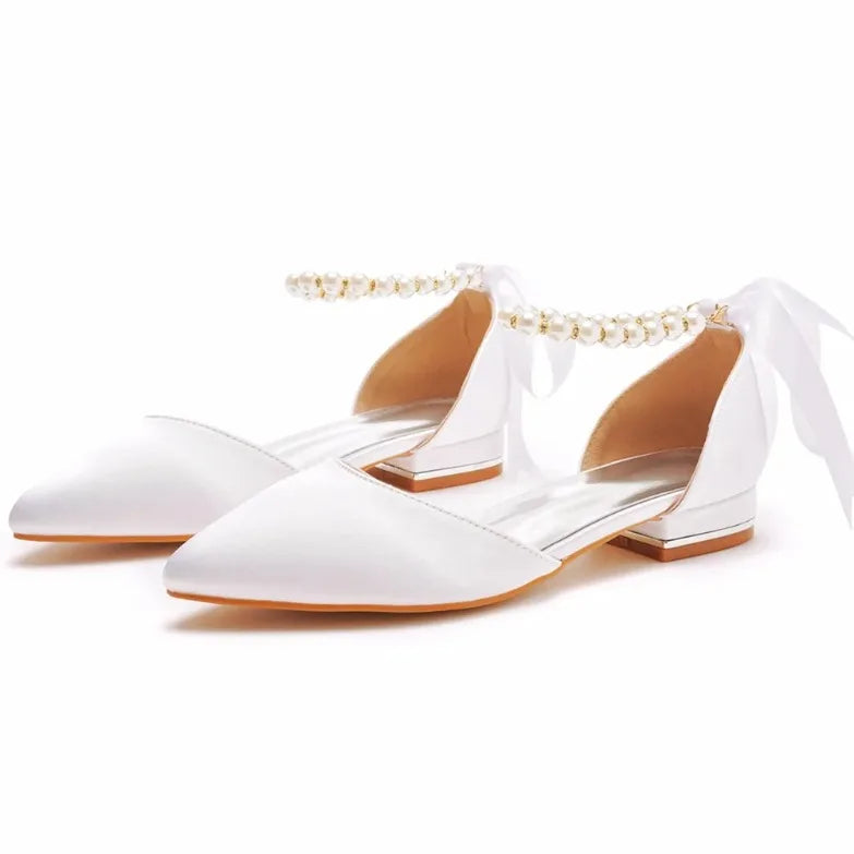 Wedding Shoes Bride Flat Heel Pointed Hollow Sandals Women White Satin Beaded Bride's Wedding Dress Shoes Sandalias De Mujer