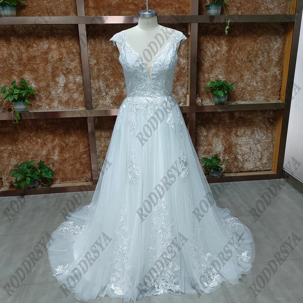 RODDRSYA Elegant Wedding Dress For Women V-Neck Cap Sleeve Lace Appliques Vestido De Noiva With Button Sweep Train Custom Made