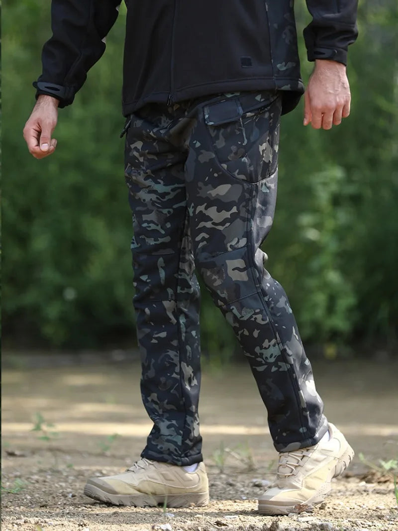 Men's Winter Pants Water Resistant Fleece Lined Snowboard Softshell Tactical Pants with Multi-Pockets Outdoor Work Pants