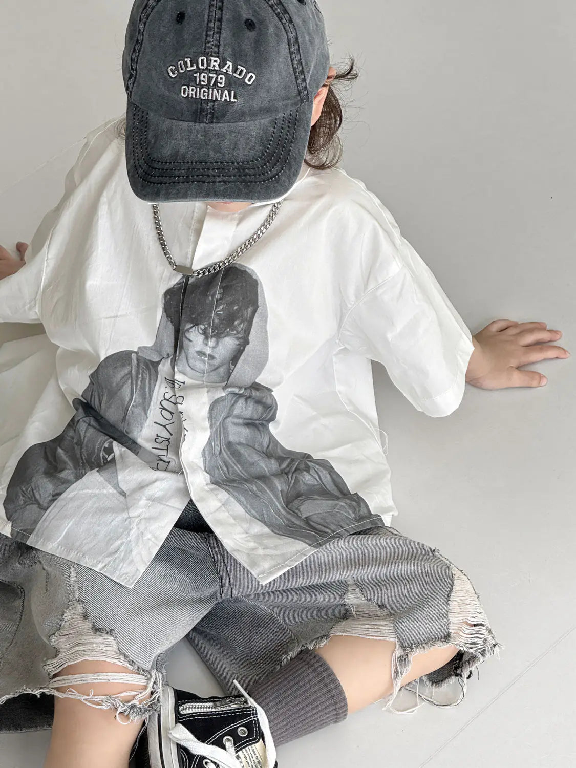 Boys' Sets Button Shirts Denim Shorts Two-piece Summer Suits 2025 New Korean Handsome Children's Street Hole Jeans Suits
