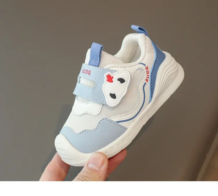 Baby walking shoes 2025 winter and winter new fashionable sports shoes trend soft sole comfortable Velcro cute and versatile