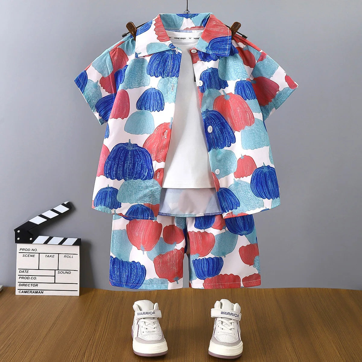 2025 Boys Summer Shirt Set New Casual Short Sleeve and Shorts Hong Kong Style Childrens Clothing Summer Outfit for Kids