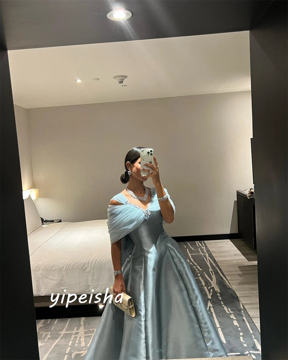 Customized Elegant Off-the-shoulder A-line Celebrity Dress Beading Paillette / Sequins Tulle Charmeuse Evening