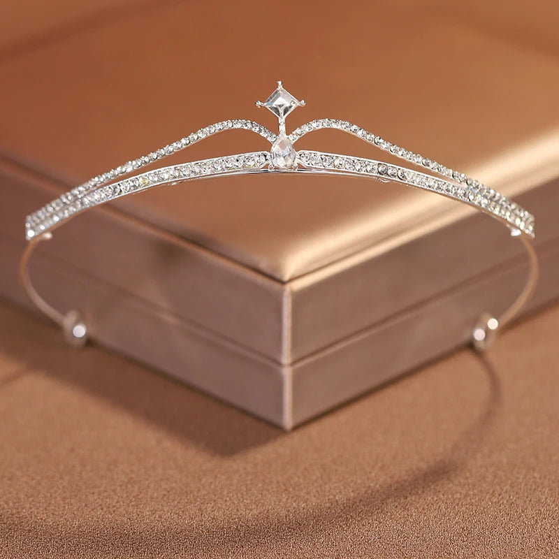 Itacazzo bridal headwear crown, classic Tiras suitable for women's weddings and birthday parties