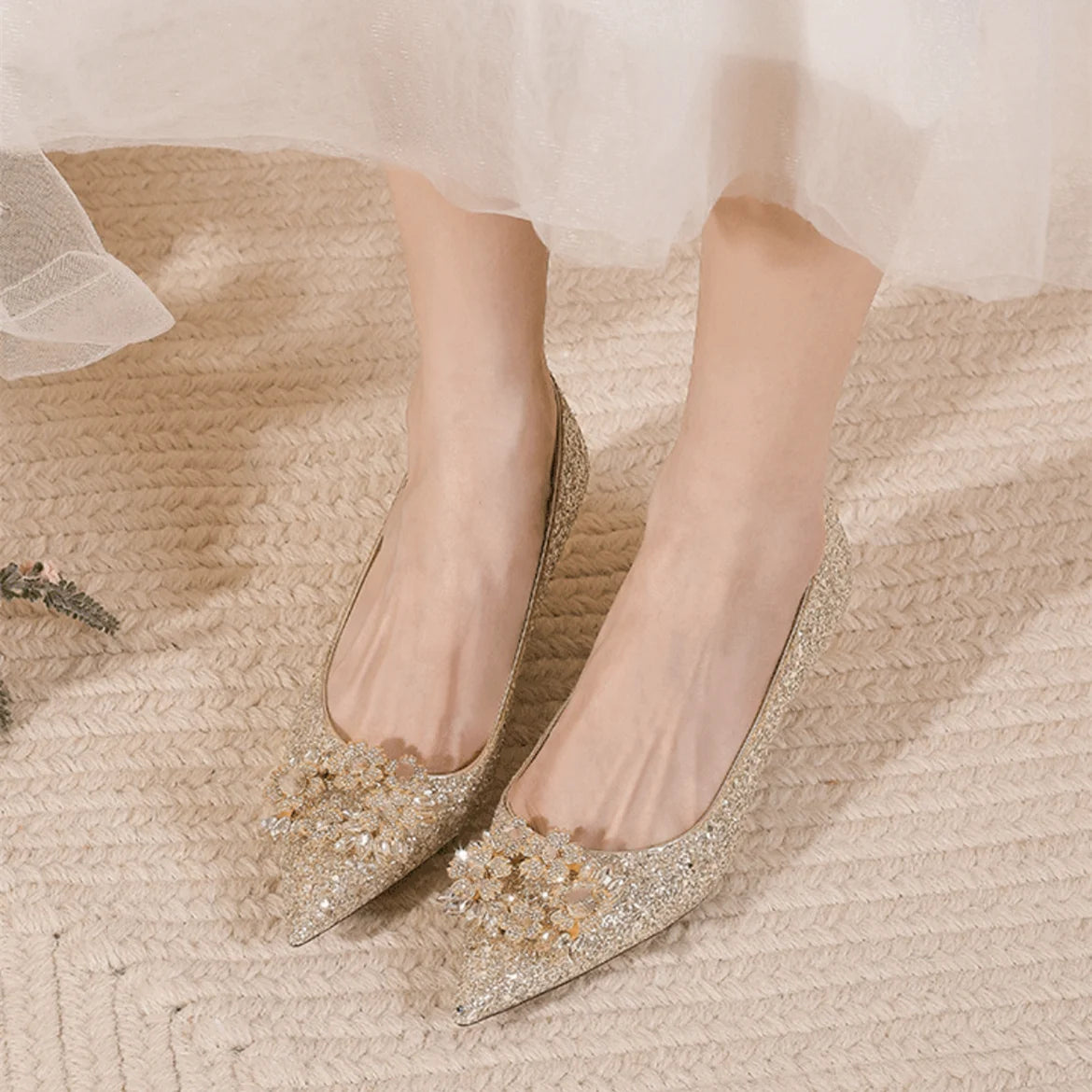 Ladies Pumps Pointed Toe Silver Rhinestone Low Heel Elegant Women's Shoes Bride Footwear 39 Vacation 2025 Trend on Offer Slip