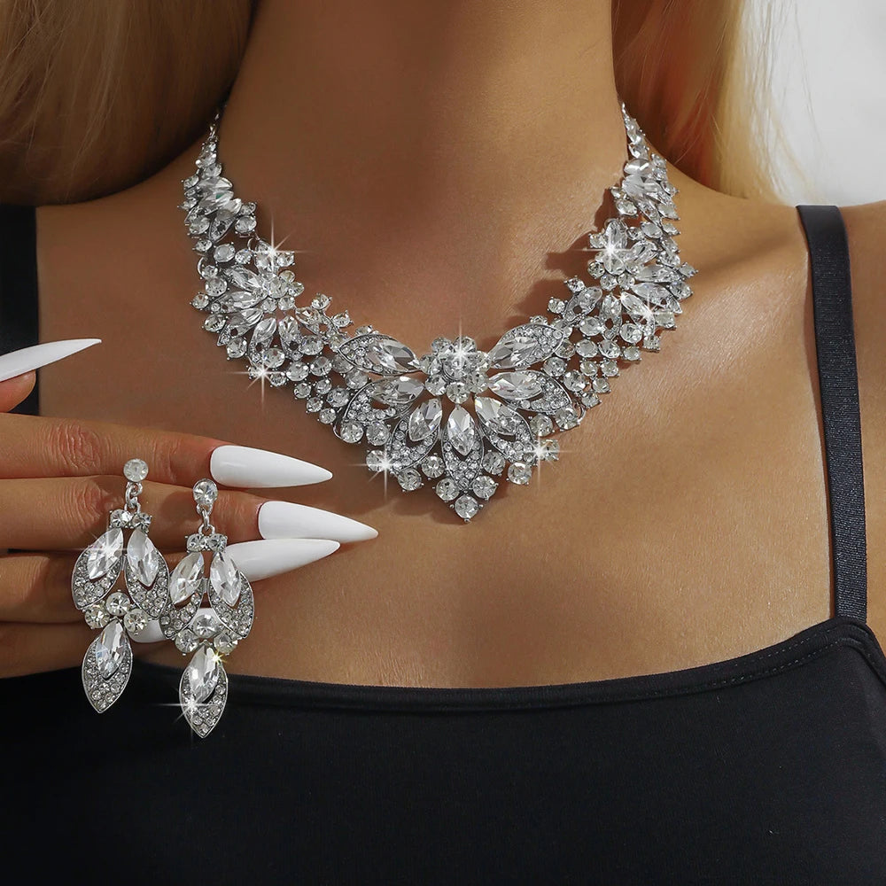 Wedding Bride Necklace Earrings Set Luxurious Simple Flower Rhinestone Clavicle Chain Necklace Eardrop Party Banquet Accessories