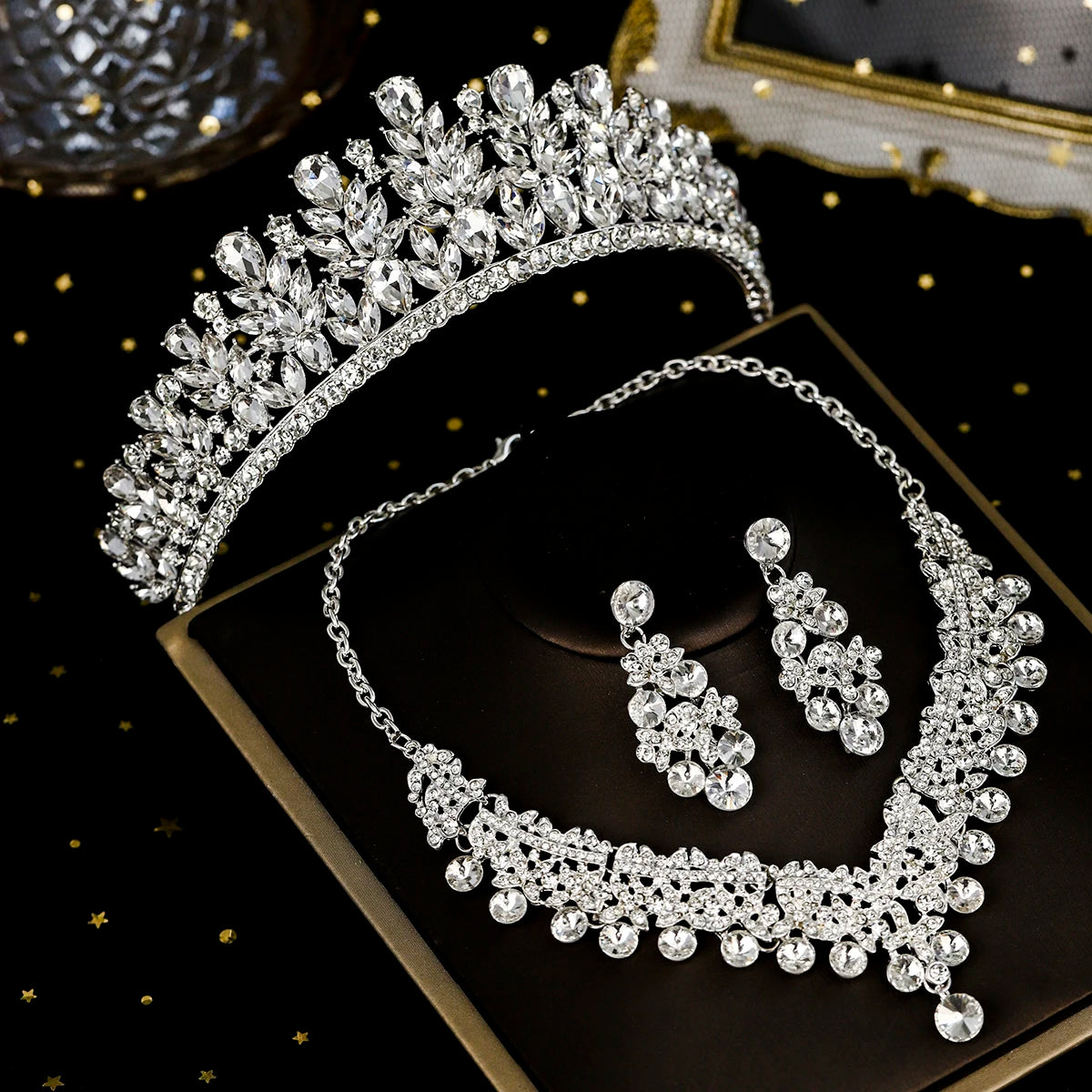 Bridal Wedding Elegant Headpieces Crystal Crown Tiara Classic Earrings & Necklace Set Jewelry Accessories Gifts for Friends