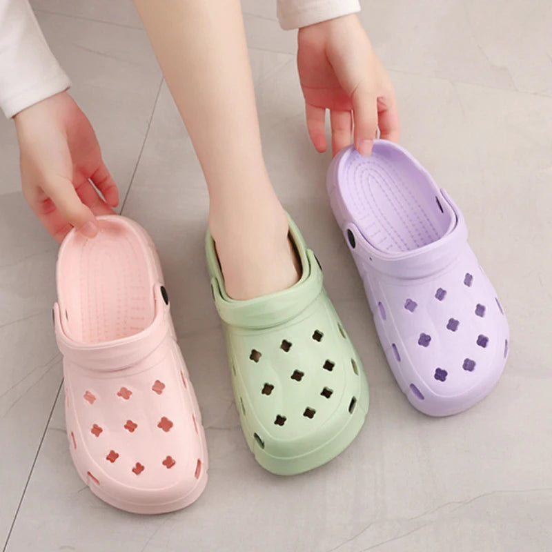 Summer New Women Slippers Sandals Men's Outdoor Casual Shoes Beach Slippers Soft Platform Cartoon Garden Shoes Clogs Slippers
