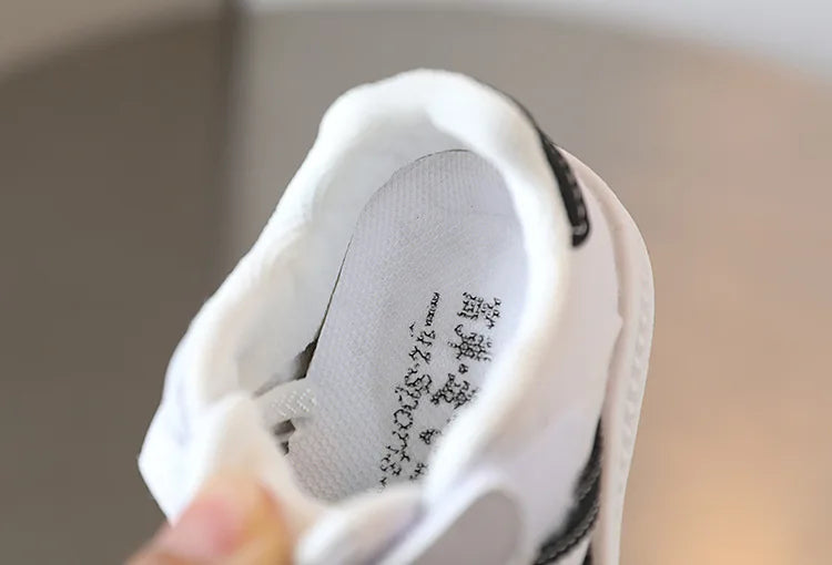 New Baby Shoes Spring Autumn Soft Soled Toddler Shoes Boys Sports Shoes Boys New White Shoes For Girls Breathable Non-slip